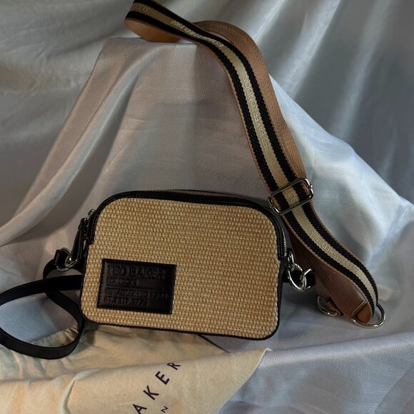 Ted Baker Debbi Leather Camera Crossbody – New With Tags - Picture 2 of 5